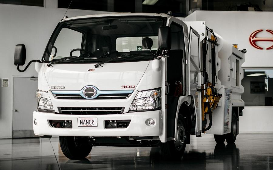 Hino 300-915 Hybrid MANCO Food Waste Kerbside Collector (NZ) '2015